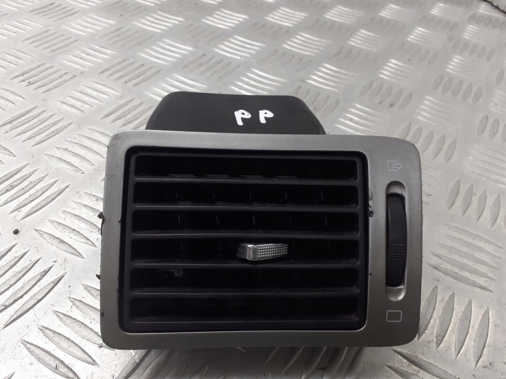 фото №1, Решітка права обдув peugeot 307 sw 9634498977