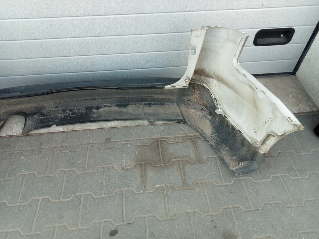 Ford focus mk3 kombi 2011-18r. - бампер задня bm51 Зі Шроту