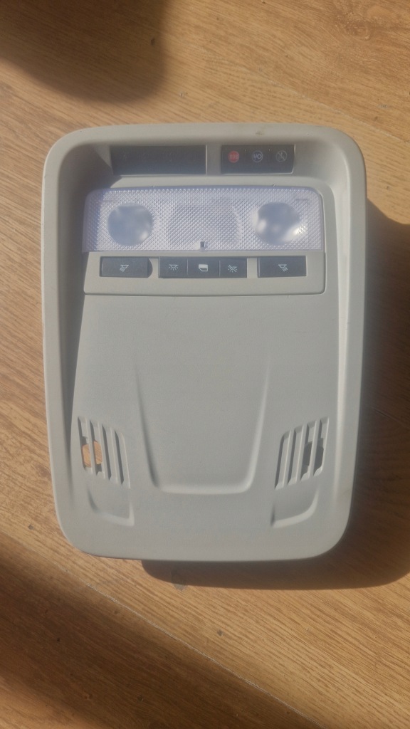 Купити Лампа салону 13415545 opel astra v k