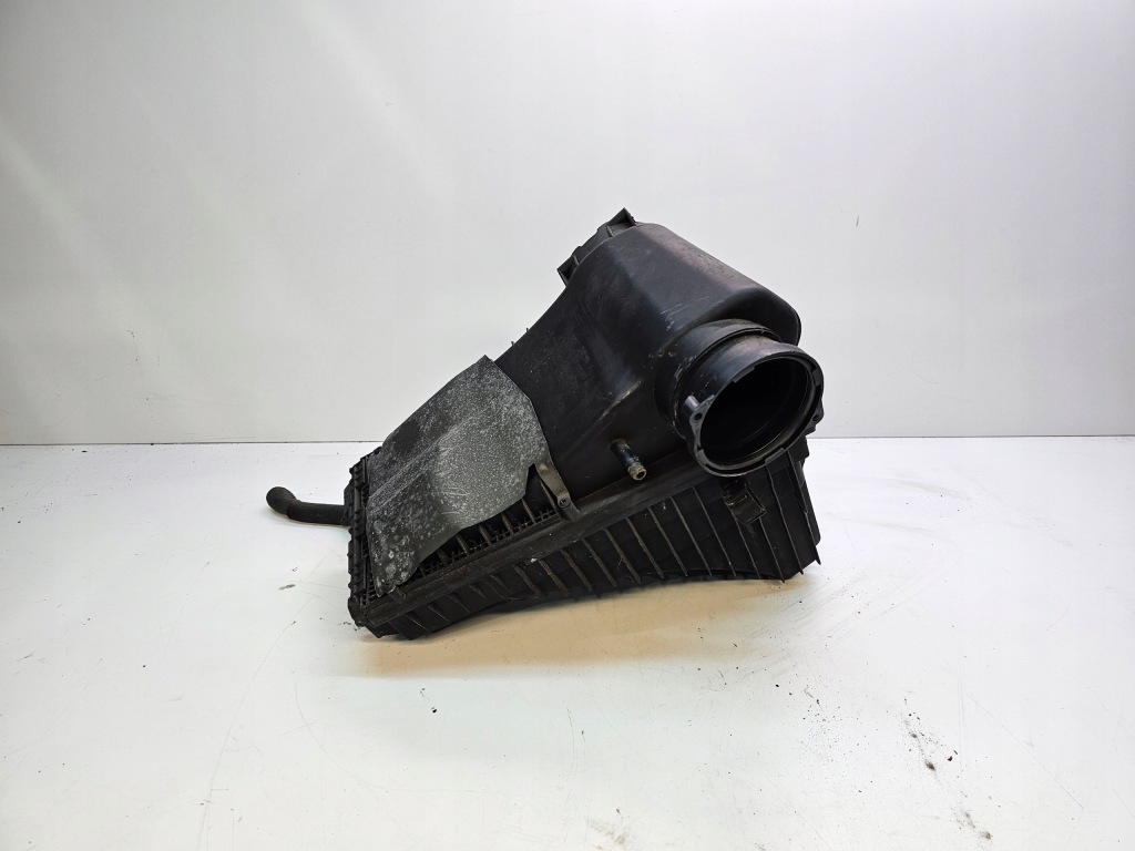 фото №1, Корпус фильтра воздуха audi q7 4l 7l6129601q