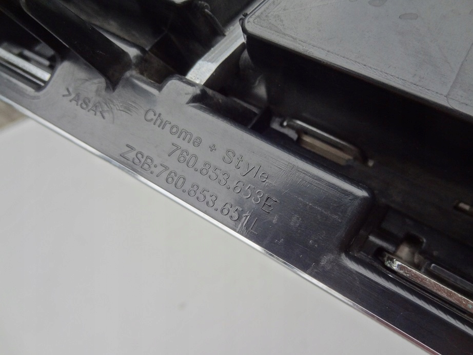 Решітка радіатора решітка  емблема бампера перед 760853651l vw touareg 760 cr7 r line Доставка