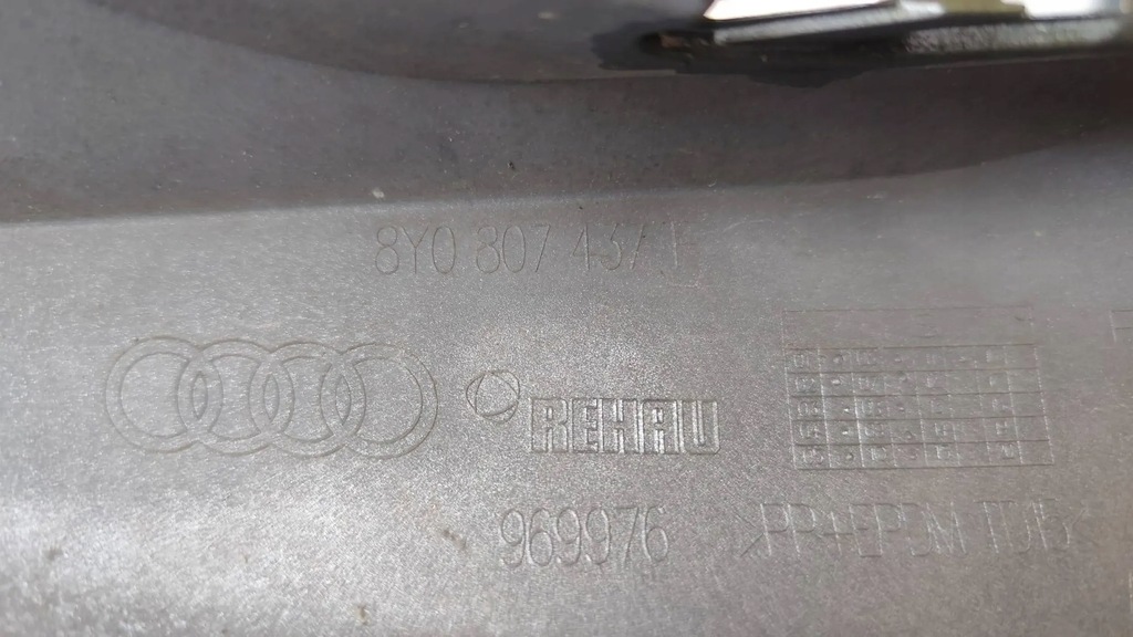 фото №6, Audi a3 8y s-line бампер перед 8y0807437 f оригинал