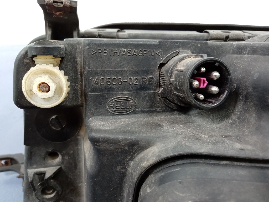 фото №6, Audi a6 c4 фара правый лампа eu 140506-02