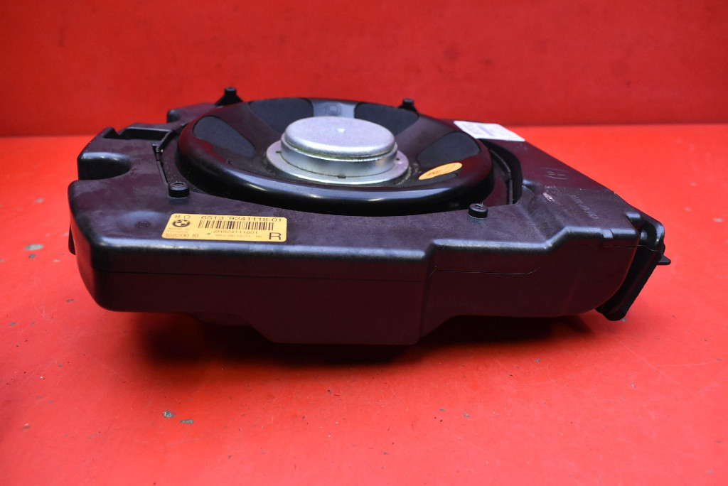 Динамик сабвуфер правый 9241118 bmw f01 f02 08-12 с Разборки