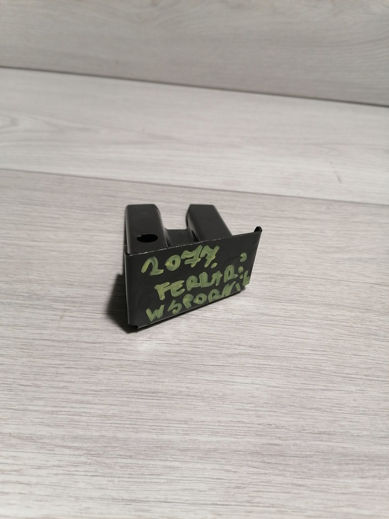 фото №1, Ferrari кронштейн 450zł 985274913