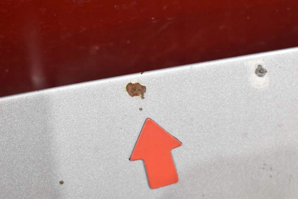 фото №6, Капот крышка двигателя серебристая nissan tiida 04-12