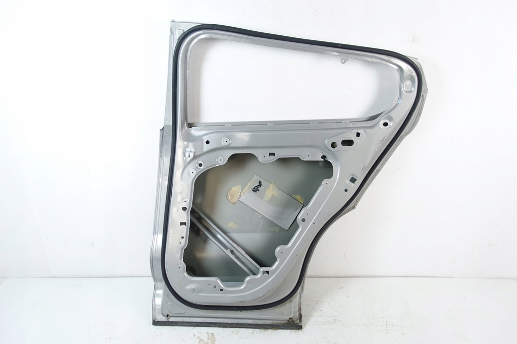 фото №9, Volvo c40 2022- двері правий задня праве задні