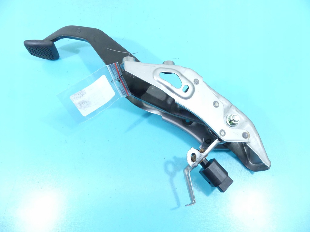 фото №5, Педаль сцепление toyota avensis iii t27