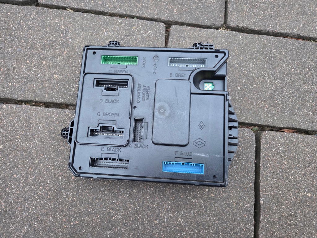 фото №1, Renault scenic iii 1.5 dci модуль bcm 284b18853r