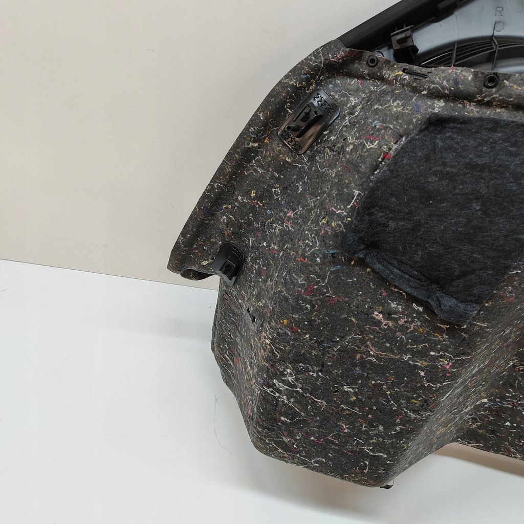 фото №5, Audi q4 sportback e-tron 2023 правая сторона обшивка / обивка / багажника