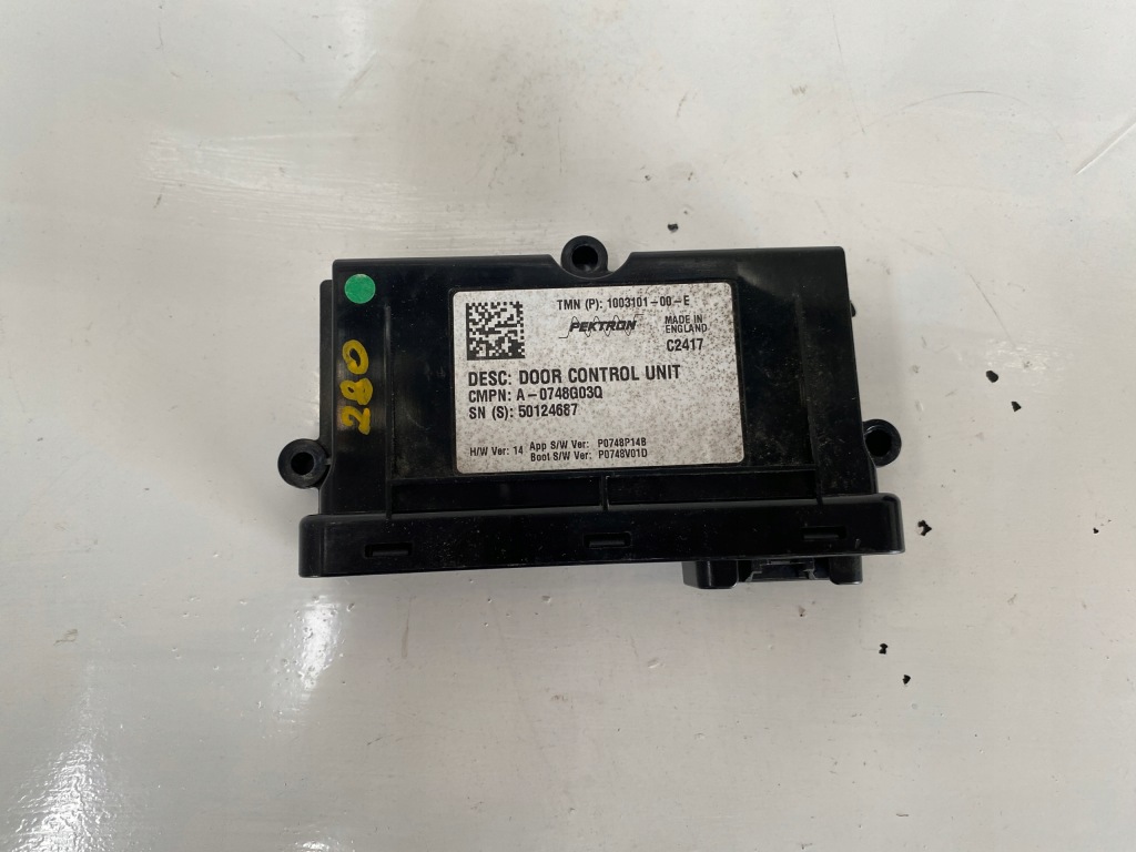 Купить Tesla s модуль блок управления дверь 1003101-00-e