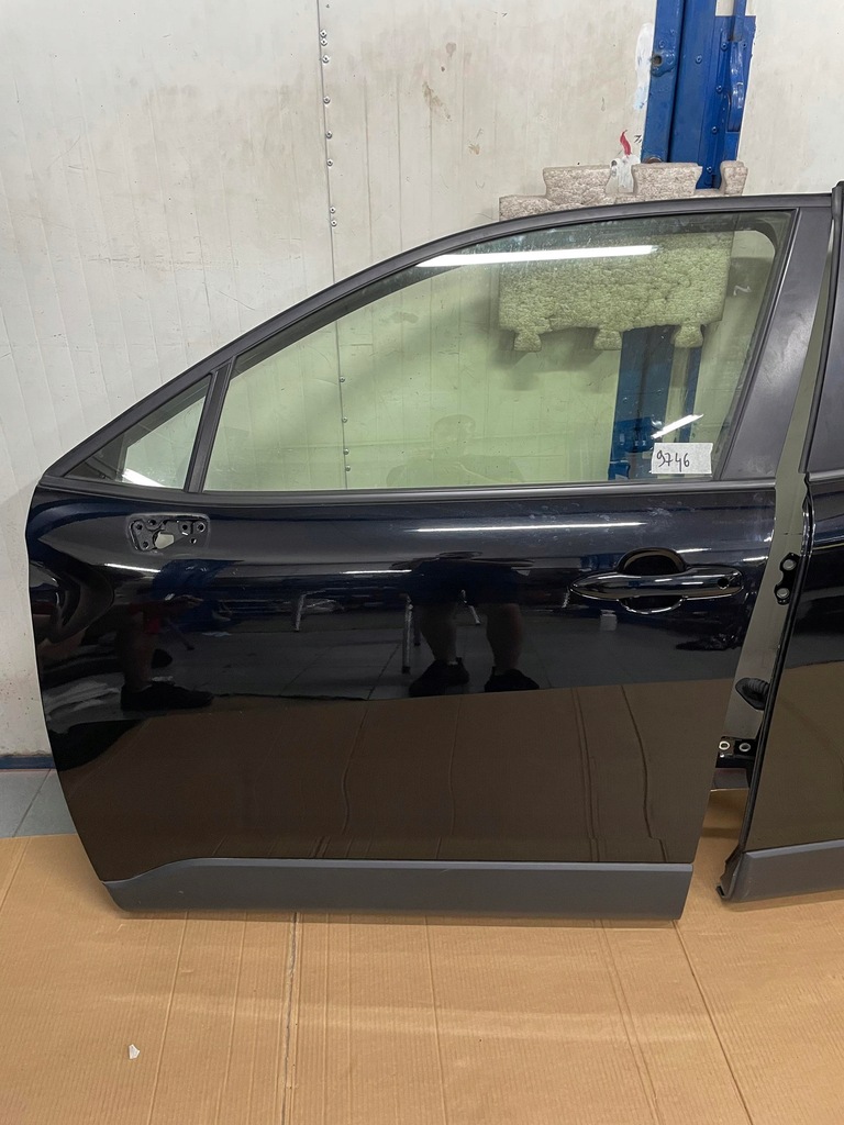 фото №1, Toyota corolla cross 2022- дверь левая перед