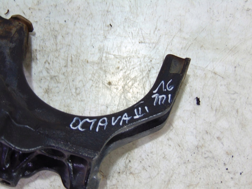 фото №4, Кронштейн турбіни skoda octavia iii 1.6 tdi