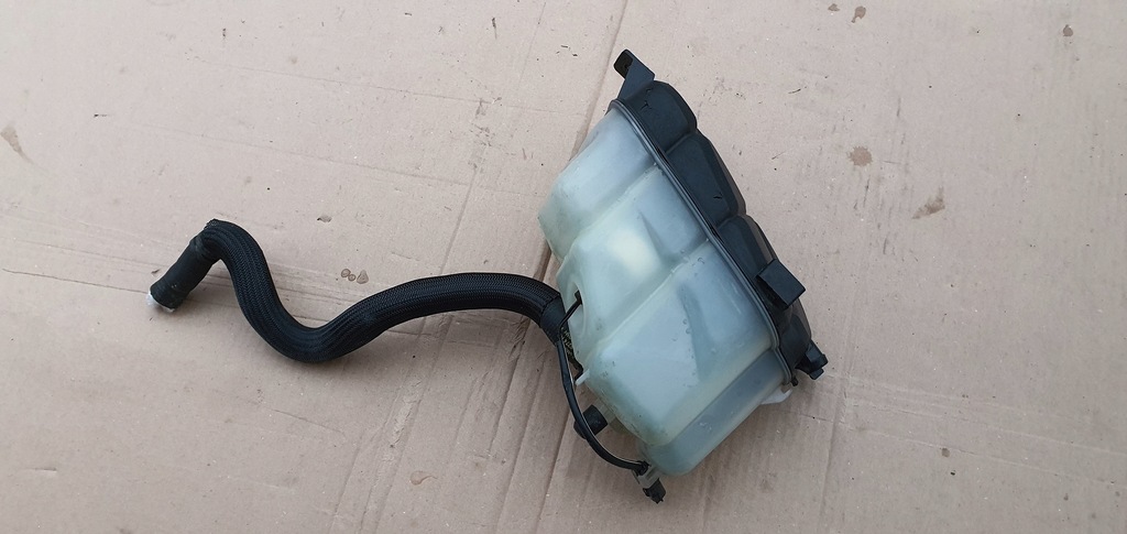 фото №4, Volvo xc60 2.4 d5 08- бачок расширительный
