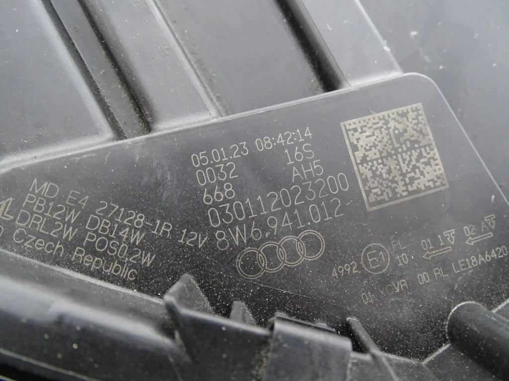 Фара перед передняя правый  audi a5 b9 8w6 рестайлинг  full led Киев