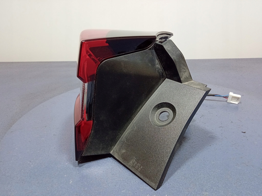 фото №8, Nissan juke ii f16 лампа задняя левая задняя наружная 265556pa1b