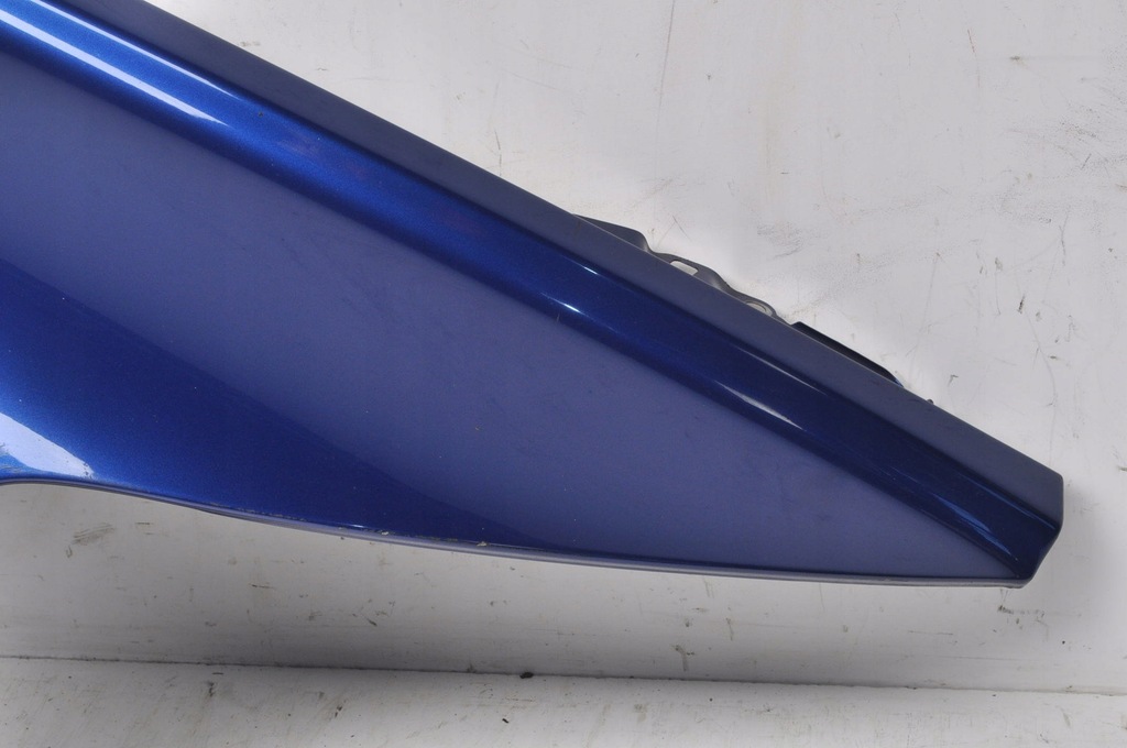 фото №9, Volvo c30 крыло правый перед передний молдинг 476-46