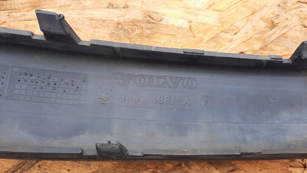 фото №6, Молдинг бампера левая перед volov v40 s40 30621488