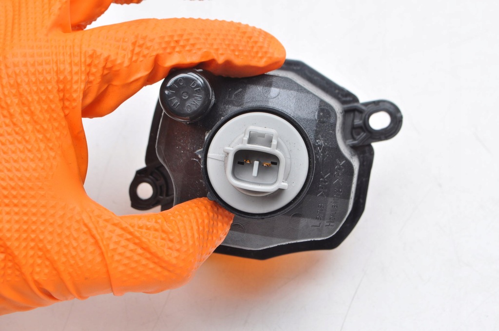 фото №5, Suzuki jimny iv поворотник правый 23r