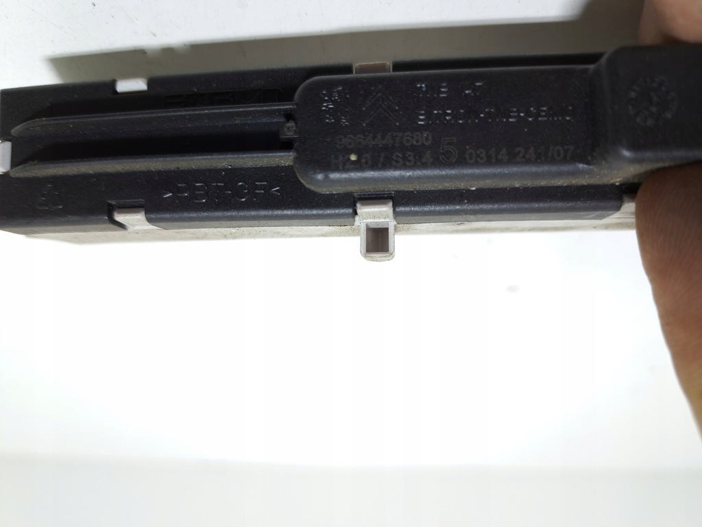 фото №2, Peugeot 207 дисплей замки ремней 9664447680