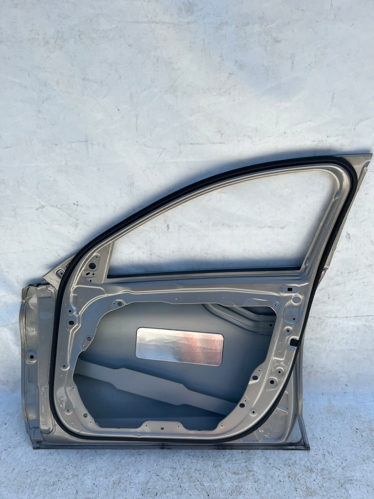 фото №8, Дверь правое mercedes c-klasa w205 перед передние