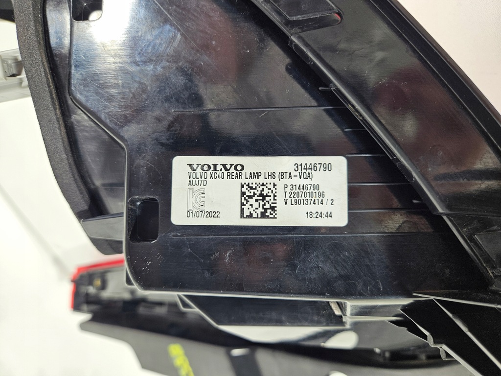 фото №6, Лампа ліва задня задня volvo xc40 led cala eu