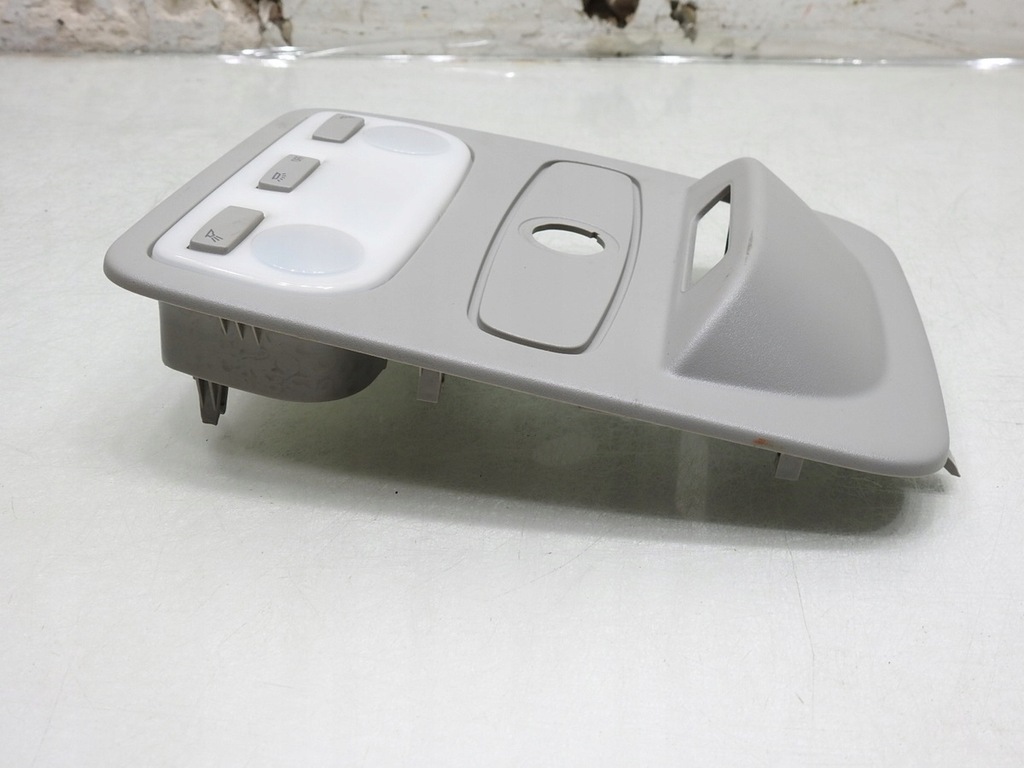 фото №3, Лампа освещение кабины renault captur i