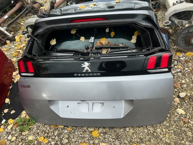 фото №1, Peugeot 5008 ii 2 кришка багажника задня лампи