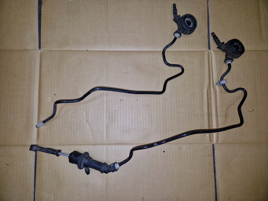 фото №1, Шланг цилиндр сцепления цилиндр сцепления 308512100r dacia sandero ii