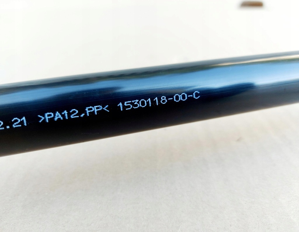 Tesla y model y 22r. шланг води охолодження акумулятора 1530118-00-c Київ