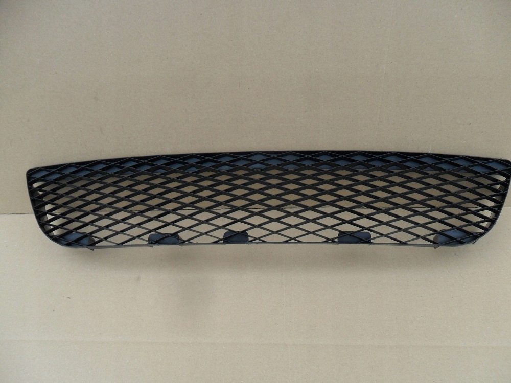 фото №1, Mazda 6 gg 2002 2003 2004 решітка бампера