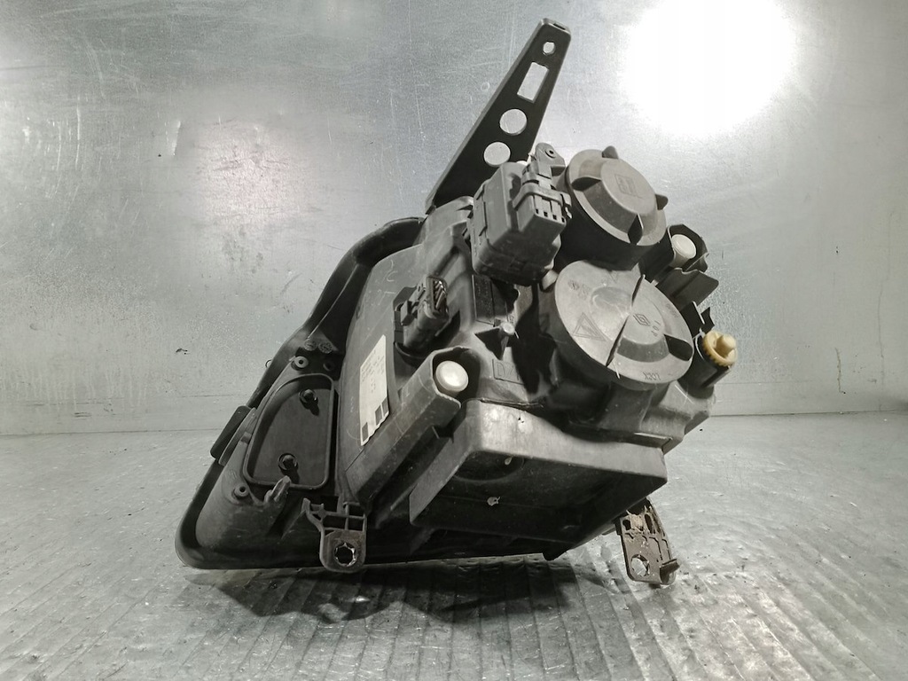 фото №3, Лампа перед права renault modus 8200301831 228-16499