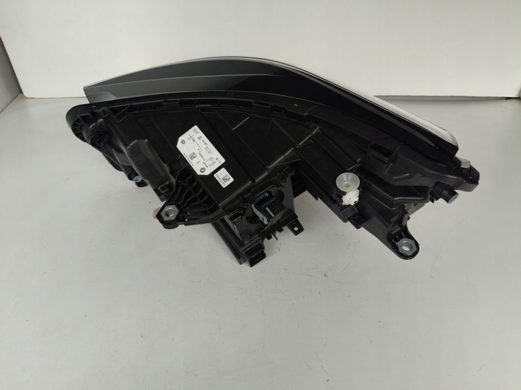 Лампа правая фара bmw x1 u11 22- full led Оригинал