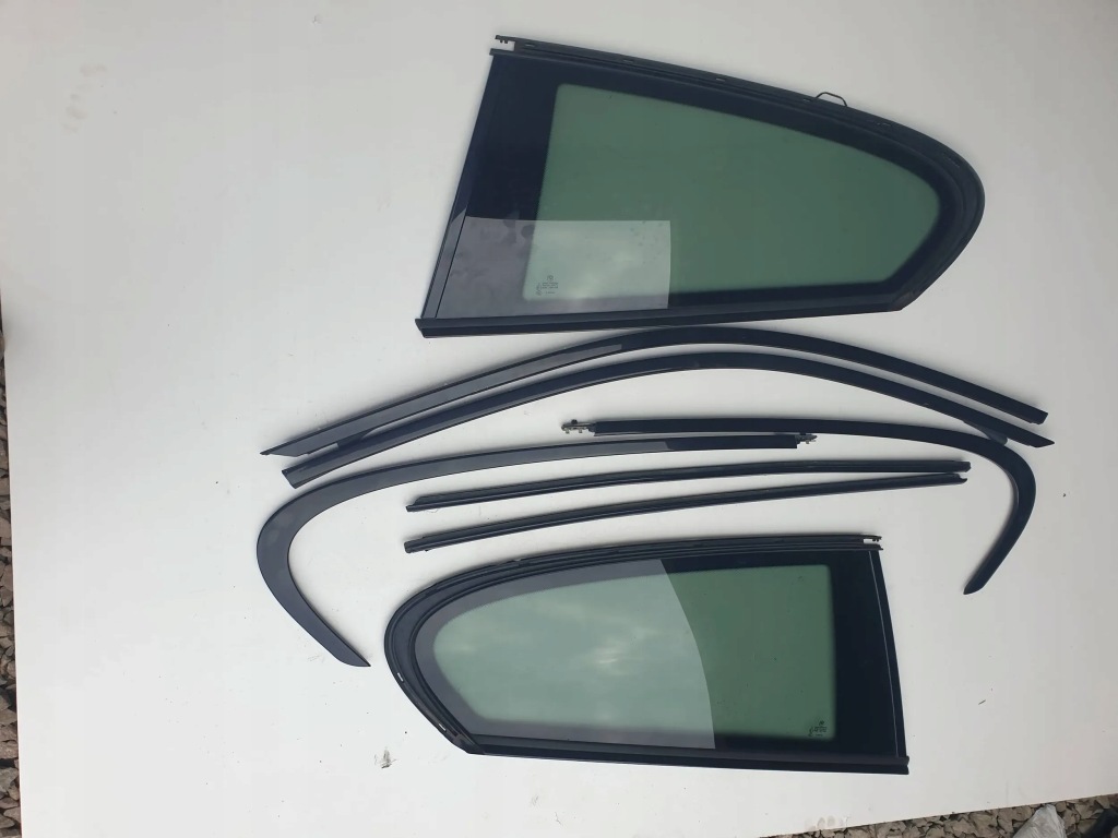 Купити Bmw f21 накладки shadowline shadow line