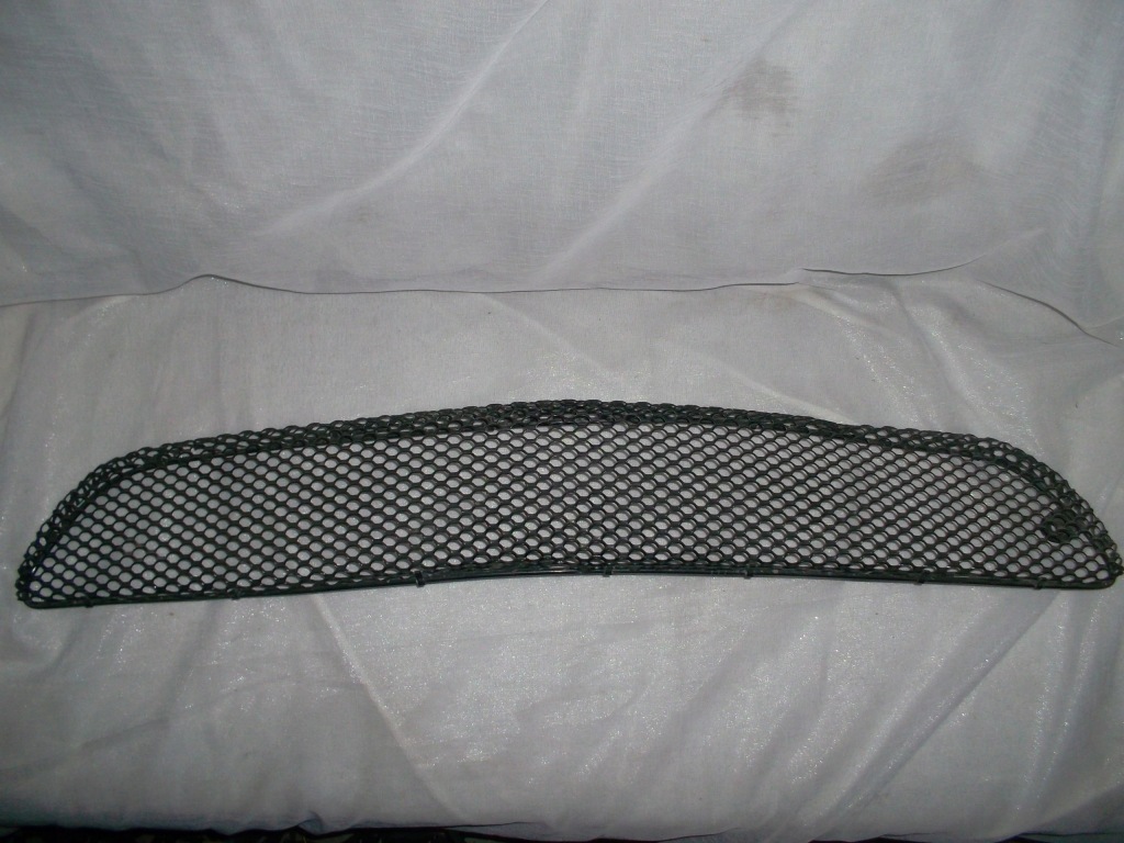 Купити Mercedes cls 219 w219 amg решітка середня