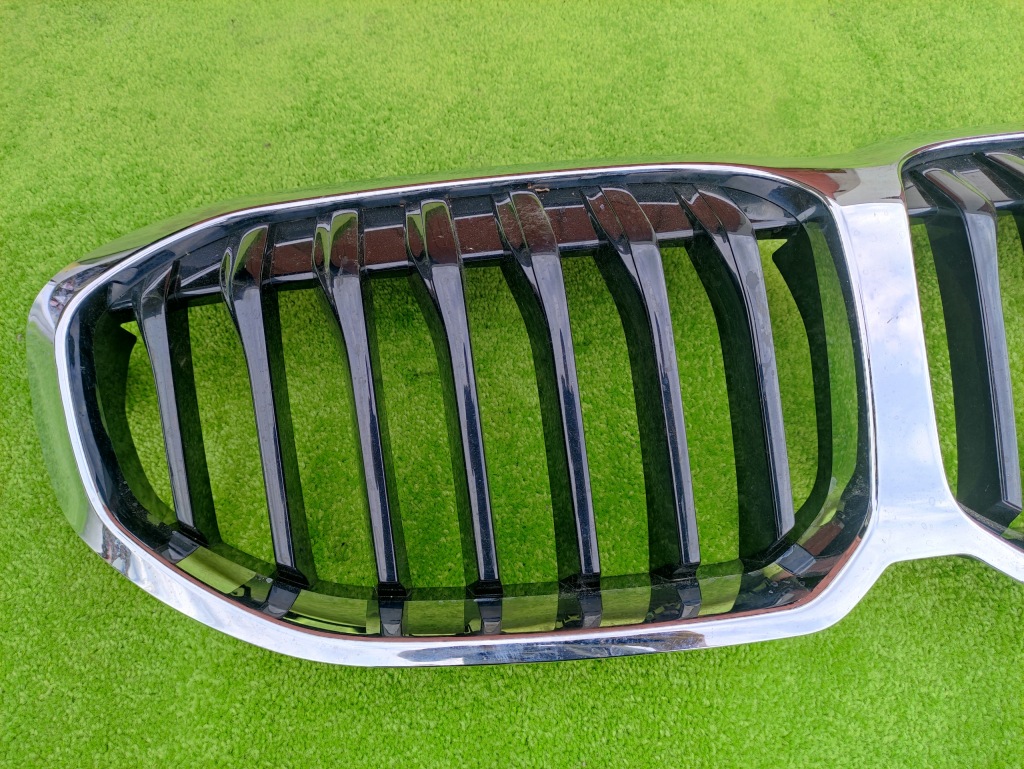 фото №2, Bmw 1 f40 19- решётка радиатора решётка радиатора бампера перед