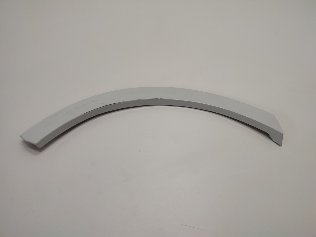 фото №1, Audi q8 4m8 молдинг правая задняя 4m8853818d