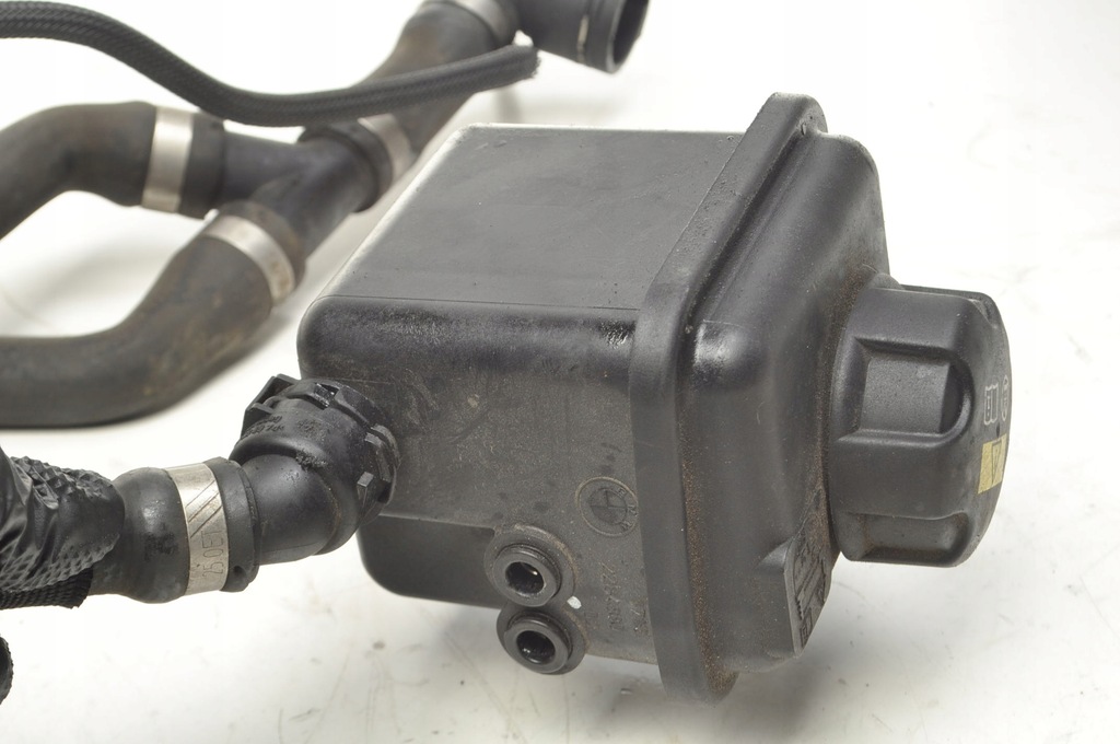 фото №6, Bmw f10 m5 4.4 бачок розширювальний 17122284283 10808611 8386545