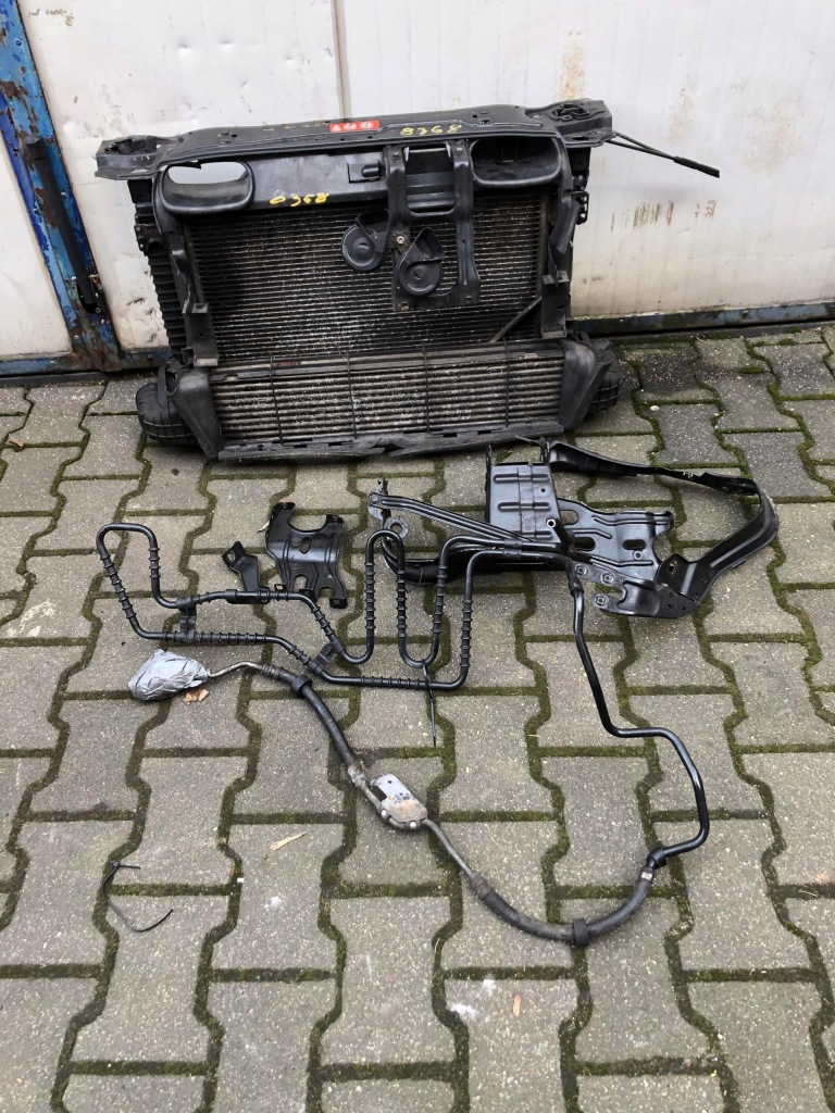 фото №1, Mercedes c klasa w203 pas передний радиатор 1.8b