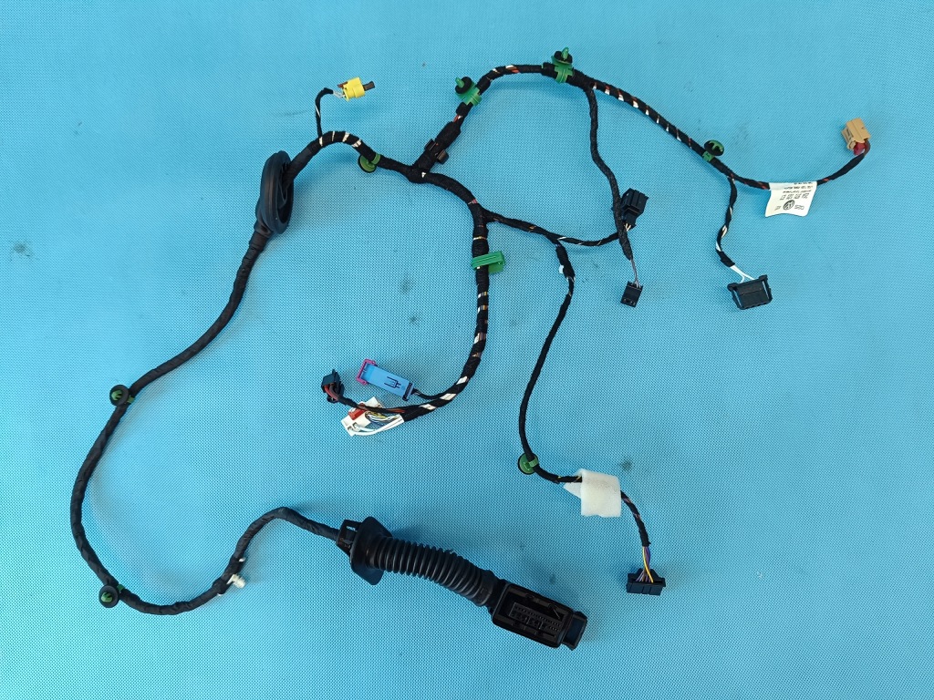 Купити Vw t-roc рестайлінг  1.5 tsi 110kw 2025 r джгут двері правий перед 2ga971121et