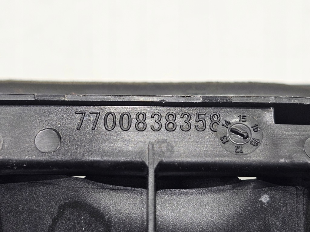 фото №4, Решётка вентиляционная декомпрессионная renault zoe i #5966