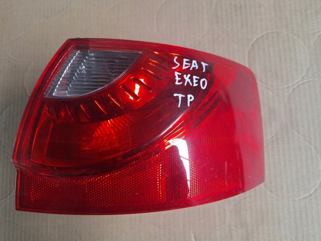 фото №1, Seat exeo лампа правий задня 3r9945096a