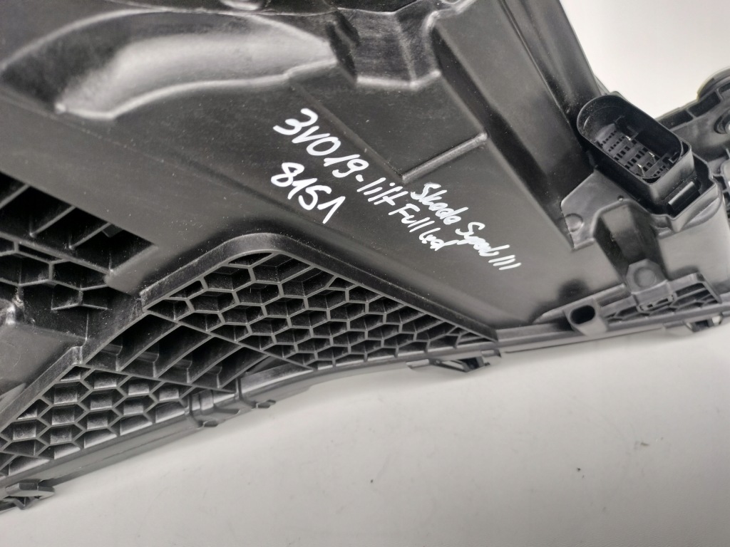 Фара левая фара skoda superb 3 3v 3v0 19- рестайлинг  full led Киев