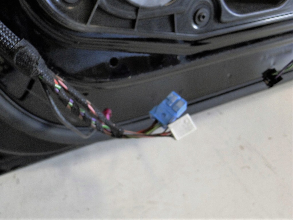 фото №9, Mercedes w177 177 замок підйомник двері праве