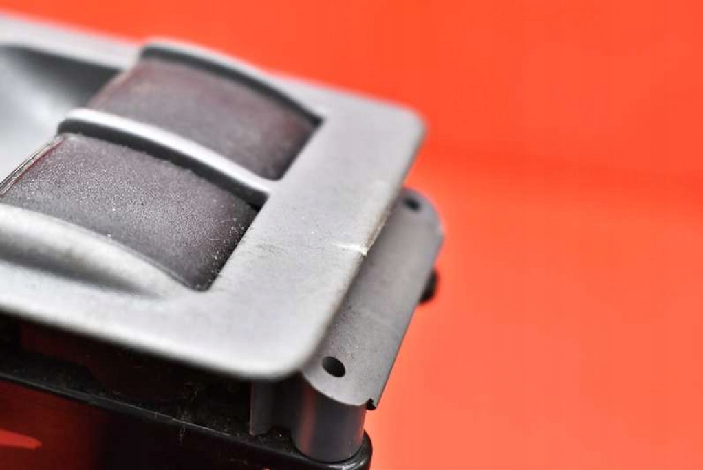 фото №7, Панель управление окон eu mr587475 mitsubishi colt 6 vi z30 02-12