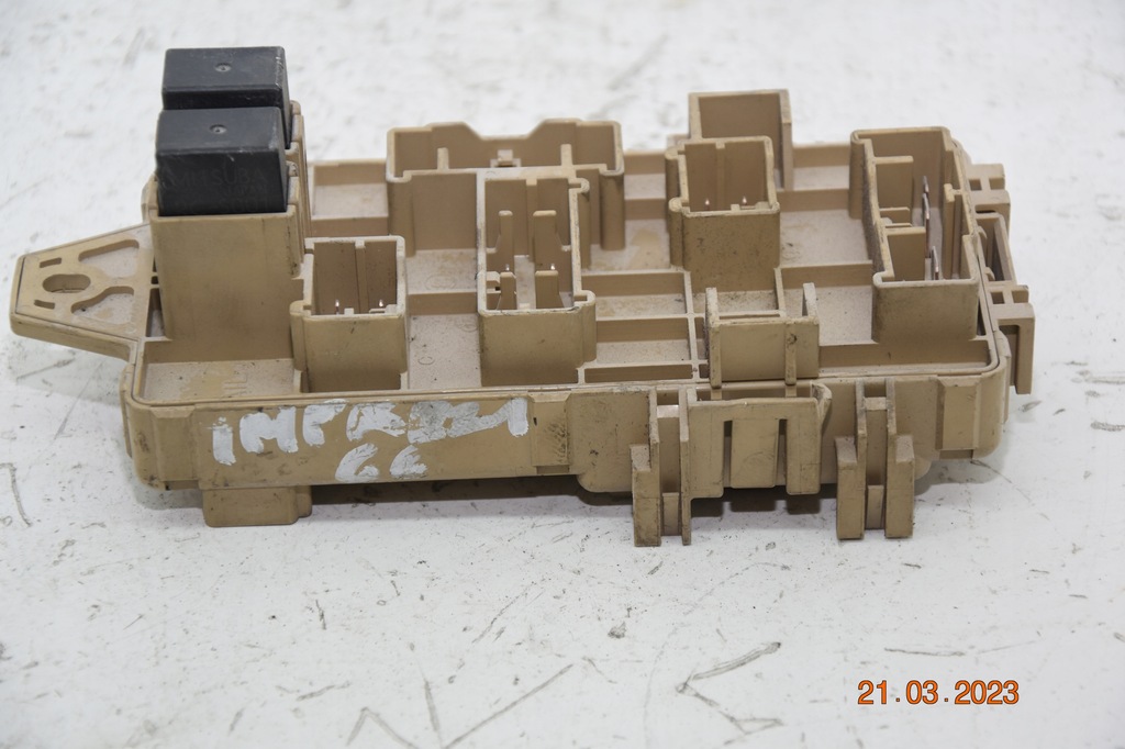 фото №4, Subaru impreza gc разъём предохранителей bsi модуль