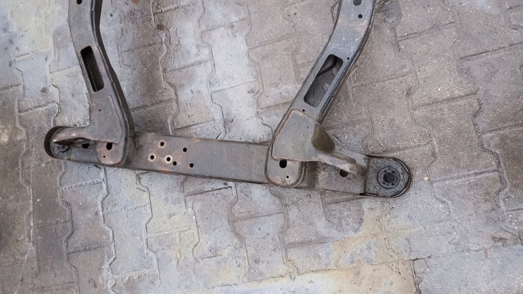 фото №7, Підрамник kia carnival 2.9td 02r