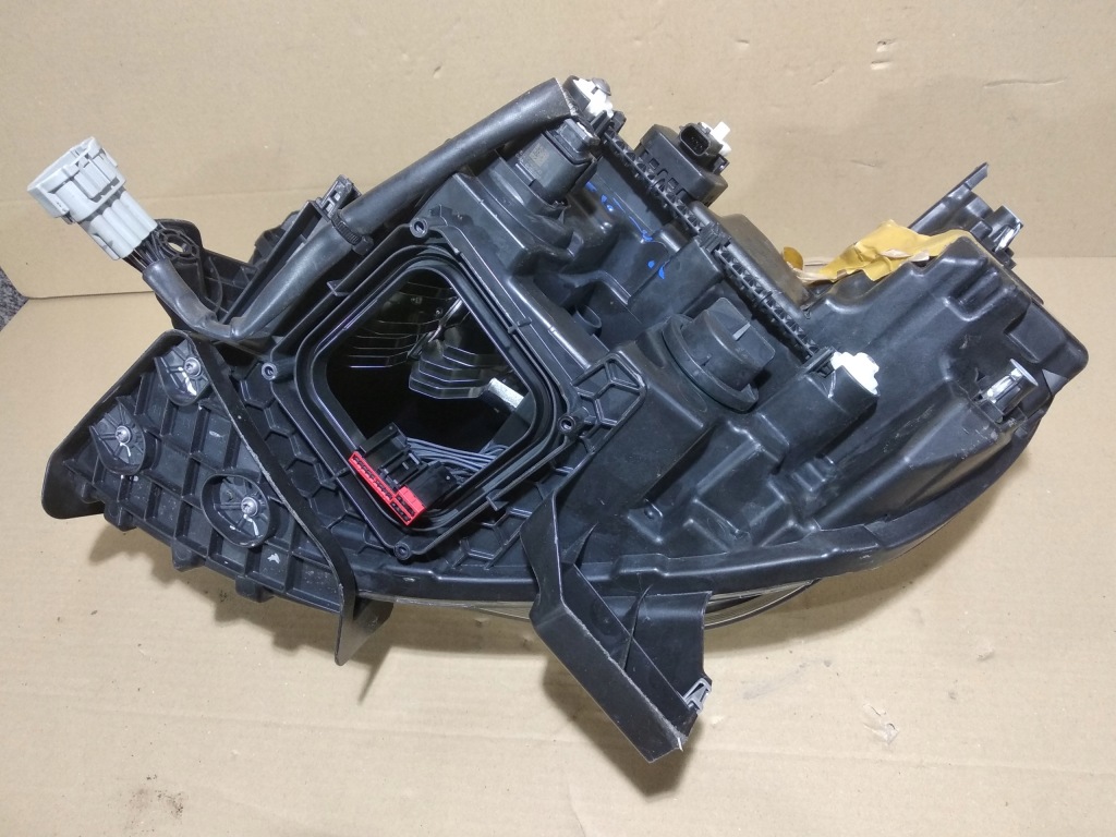 Купить Mercedes x klasa 470 led фара правая передняя