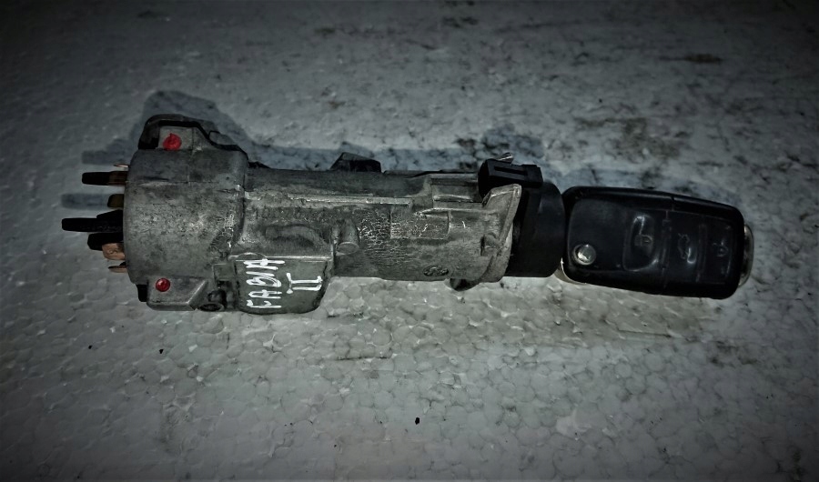 фото №1, Замок зажигания skoda 4b0905851c