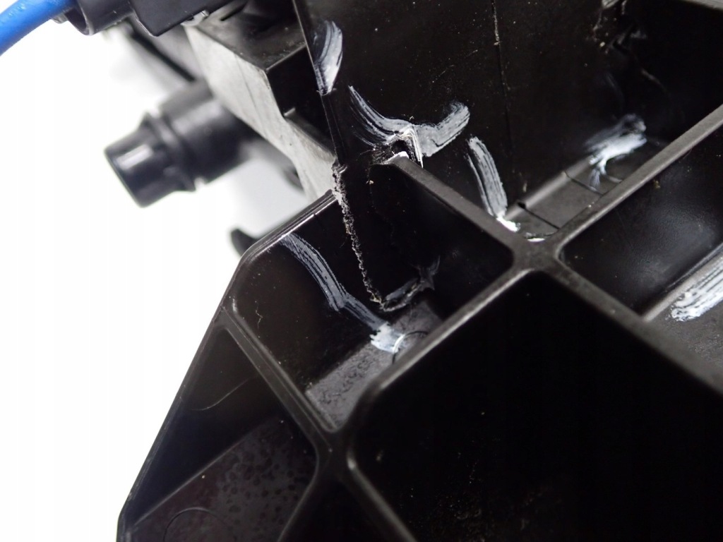 Комплект радіатор води кондиціонера вентилятор tesla y 514 km 1640666-00 в Україні